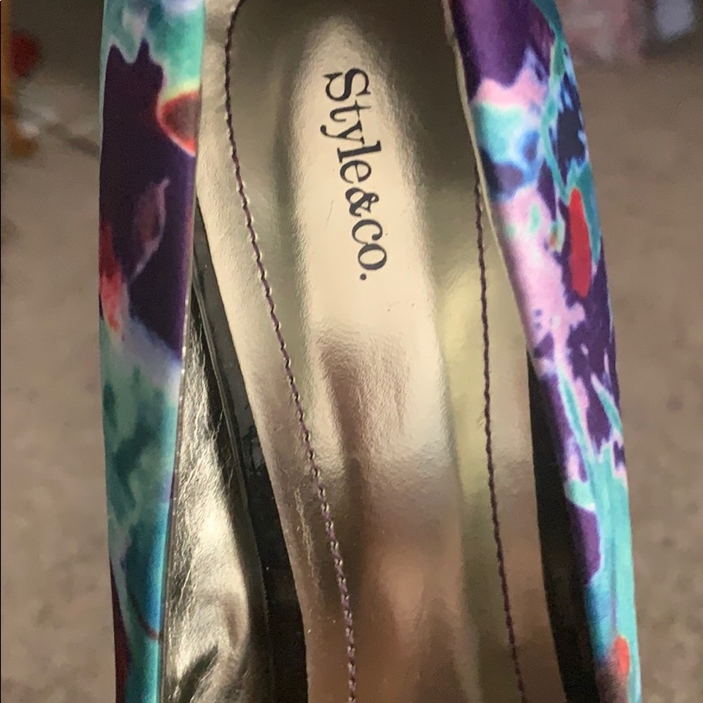 STYLES &CO.  NEW BEAUTIFUL. Now. 23 - Picture 8 of 8